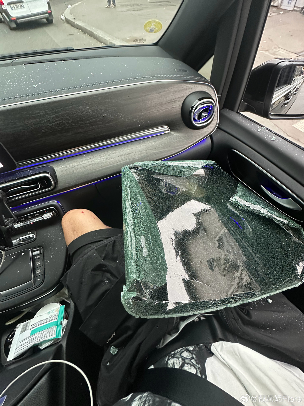 圖/翻攝自戴燕妮Flora微博