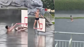豪雨炸彰化 龍燈公園滯洪池滿　1男竟「裸泳、爬籃框」　網傻眼：水超髒不怕爛掉？