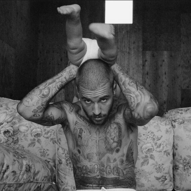 睽違4年！小賈斯汀無預警推出新專《SWAG》　全球粉絲嗨翻 | 華視新聞