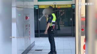 北捷保全月台舉紅龍柱練手臂　乘客反應兩極