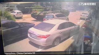 砰！　軍方又添交通事故　「勇虎戰車」擦撞對向停等休旅車