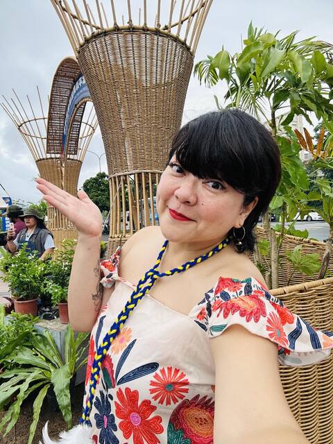 律師評餐廳收服務費「卻不倒水」 杜詩梅反擊提「惡霸」惹議 本人澄清:用詞有誤、已修正