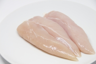 生雞肉要洗嗎？菜販曝「3部位」非洗不可　清洗方式一次看