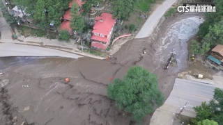 美新墨西哥州暴雨釀洪災　嚇！居民睹泥流沖走房屋