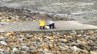 15歲國中畢業生戲水被浪捲走　母尋人跪地哭