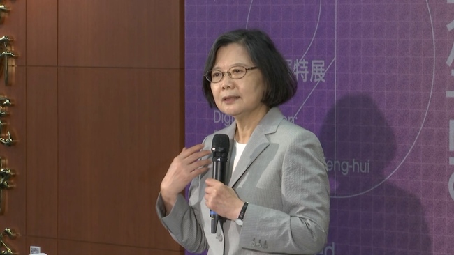 726罷免後首露面　蔡英文「感謝罷團志工」：台灣民主從來都不是一帆風順 | 華視新聞