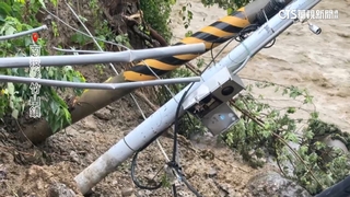 沙包也擋不住南投暴雨！　竹山鎮民宅淹成泥池