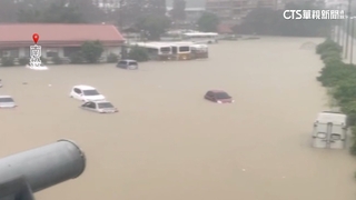 大雨狂下！　貓羅溪水位漲　南投駕訓班旁水淹逾10車