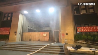 戶外資源回收物起火　北市靜修高中驚傳火警