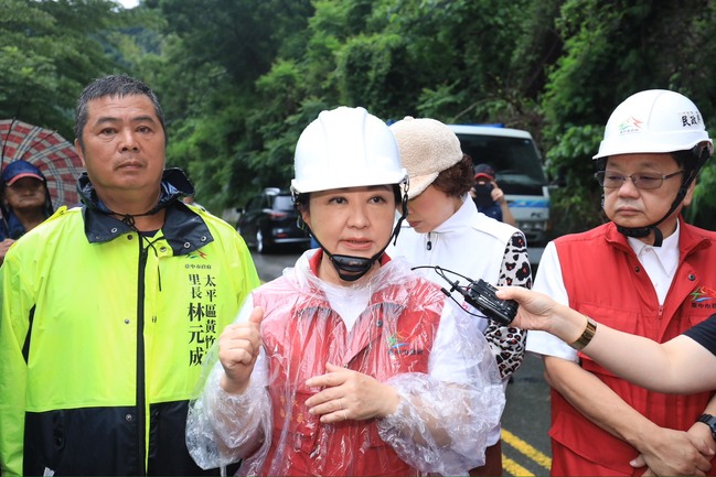 台中豪雨災情頻傳！盧秀燕籲「通報119、1999」：市府與市民共度風雨 | 華視新聞