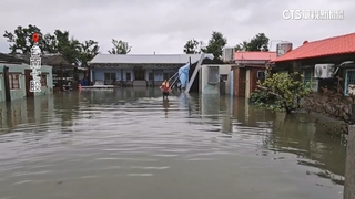 才被颱風掃又遭雨襲！　七股三股里大塭寮排水溢堤