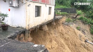 豪雨狂炸！　台南柳營民宅地基滑落「懸空10樓深」