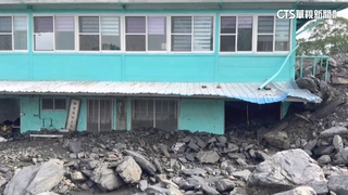 高雄六龜豪雨導致嚴重土石流　家園全遭土石覆蓋