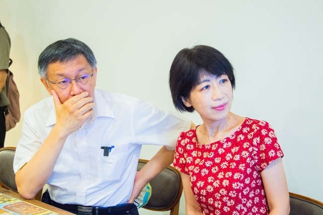 柯文哲今66歲生日　陳佩琪「不說快樂」：只希望你平安幸福 | 華視新聞