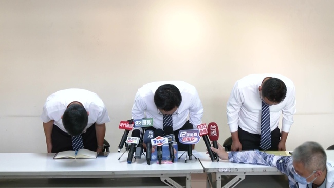 公車撞死女大生！家屬控「僅願賠30萬」　巨業否認：尚未實質協商 | 華視新聞