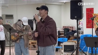 國民男友許光漢暖唱情歌　民眾大讚：親切沒包袱