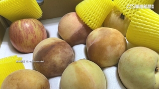 拉拉山買水蜜桃被換「爛桃.1蘋果」？　女氣炸　業者道歉