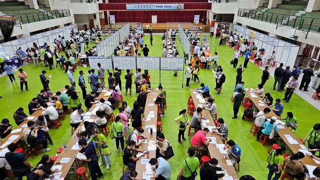 高雄大型徵才8月16日登場　起薪最高79K | 華視新聞