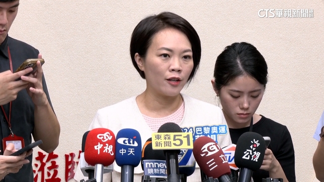 柯文哲夫妻接連暴走！　簡舒培：只想靠脫序演出模糊案情焦點？ | 華視新聞