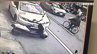 隨機攻擊！逆向揮利器攻擊車輛　無業男子5小時落網