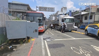 桃園砂石車連環撞9傷　波及電箱近600戶一度停電