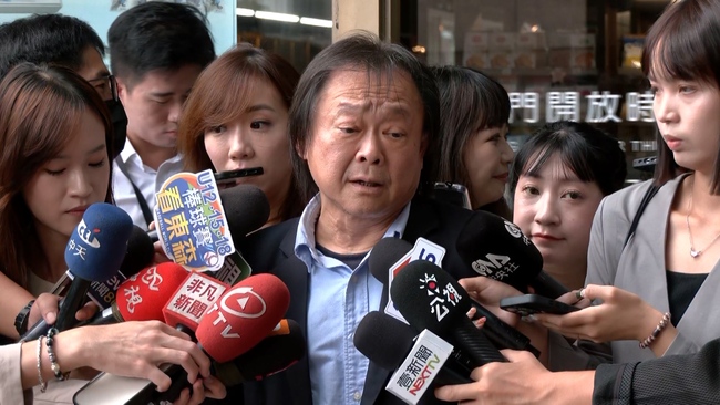 周玉蔻稱徐國勇「可關掉王世堅臭嘴」　王世堅反嗆：不知恥近乎神勇 | 華視新聞