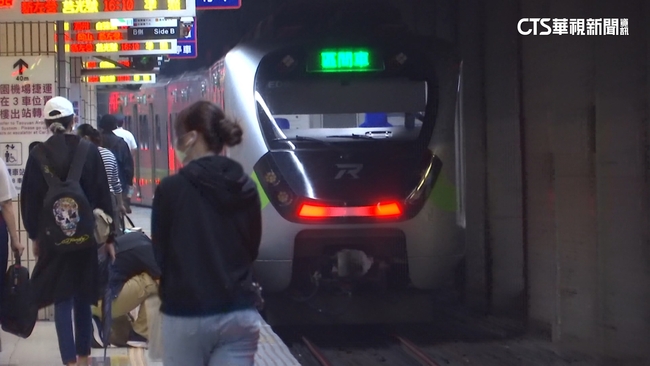 台鐵教師節連假加開109班列車 　8/27零時起訂票 | 華視新聞