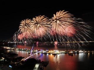 淡水漁人碼頭煙火秀壓軸場週日登場　周邊交管、建議觀賞地點一次看