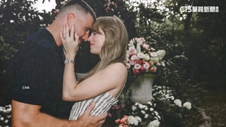 美娛樂圈超重磅消息　泰勒絲宣布與球星男友訂婚