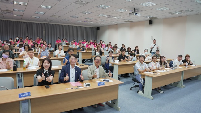 程曦資訊分享 AI 應用   助新北旅宿邁向智慧轉型 | 華視新聞