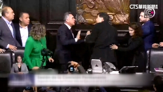 墨西哥參議院全武行　2議員唱完國歌後爆衝突