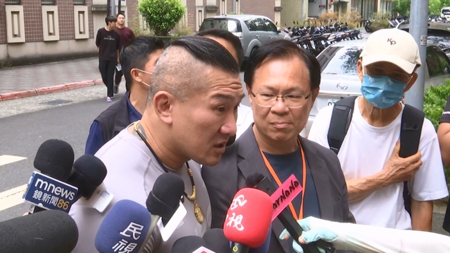 首次旁聽京華城案　館長：2028年等著 土城看守所一定有你們 | 華視新聞