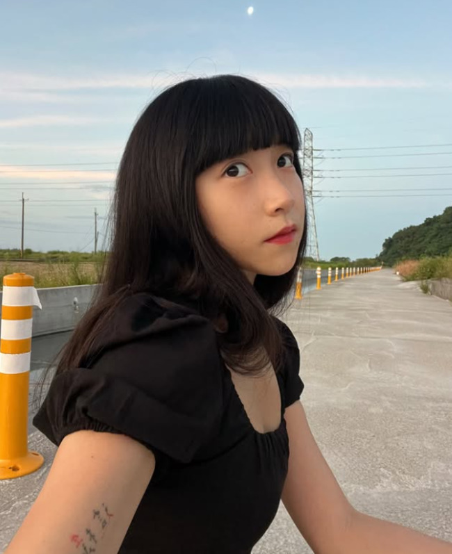 蔡依林被拍到超過9點半還沒睡　NanaQ再發文「我還沒睡被罵假人設愛騙人」 | 華視新聞