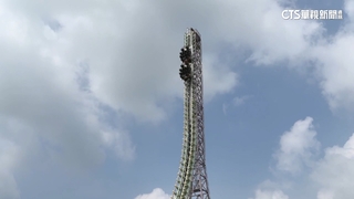 雲霄飛車15遊客「卡半空」　義大：偵測到異常訊號非故障