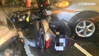 開車衝撞7汽機車　7旬婦稱「天雨視線不佳」