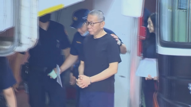 接阿北回家！小草下午1點北檢外集結　柯文哲交保後將發表談話 | 華視新聞