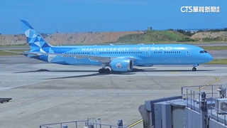 直飛阿布達比拓點中東航線　航空迷架相機守候