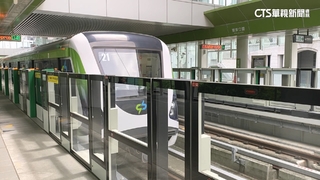 抽中商務艙雙人機票！　中捷協尋「雙箱黃帽男」