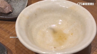 差點吃進「活蜈蚣」顧客嚇壞　居酒屋業者：加強清消