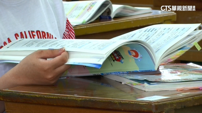 國高中上課改為「10:00-16:00」成案！　教育部11/14前回覆　 | 華視新聞