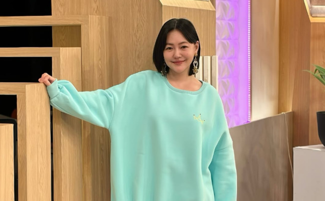 入圍金鐘「綜藝節目主持人獎」！小S確定出席頒獎典禮：想打給大S說這好消息 | 華視新聞