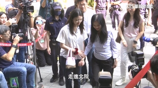 應曉薇女兒買早餐給小草　被問「代母出征」回：沒想法