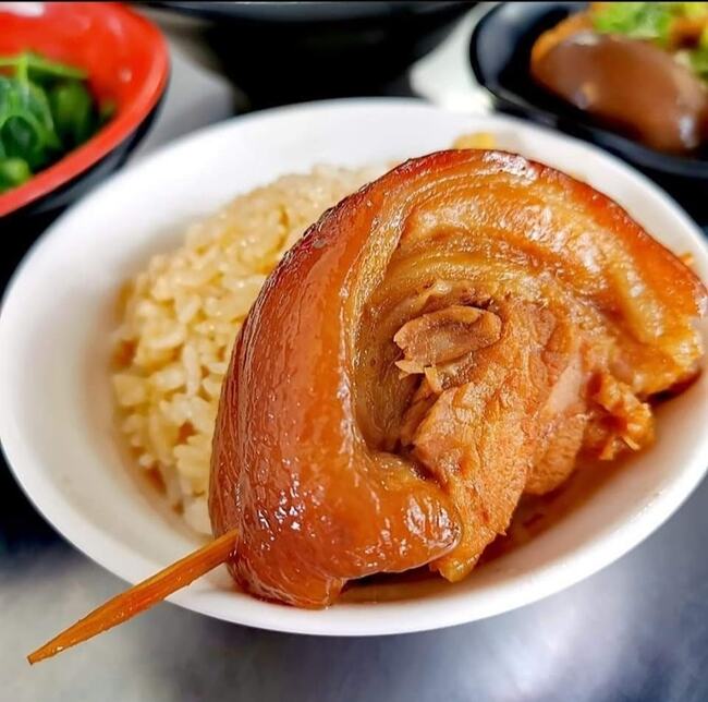 彰化「阿泉爌肉飯」宣布調漲！　2品項10/1起漲5元 | 華視新聞