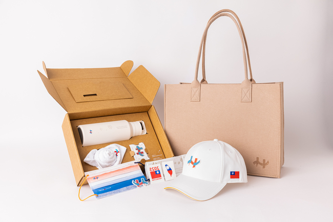 114年國慶紀念品亮相　慶籌會將抽100名幸運兒贈禮 | 華視新聞