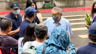 遭陳佩琪爆「疑似感染HPV」　柯文哲今抱病出庭未回應