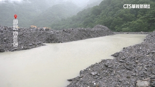 樺加沙颱風挾豪雨！　屏東力里溪山坡地變小溪