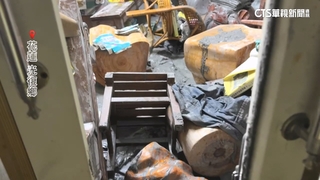 終於等到水退！光復鄉滿地泥濘　消防員肉身撞門救人