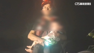 屏東消防挺進花蓮　揹長者.抱男童連夜救32人