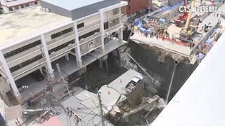 泰國曼谷天坑災情擴大　鄰近警局地基下沉