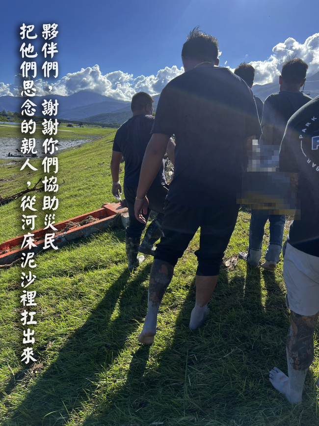 員工「有事不便送物資」　真相曝光感動5萬人　老闆噴淚：等忙完給大紅包 | 華視新聞